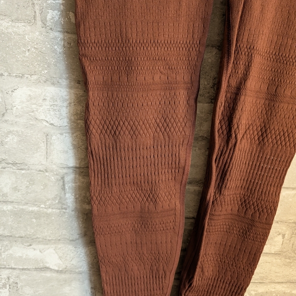 Fabletics Rust Leggings - Picture 2 of 5